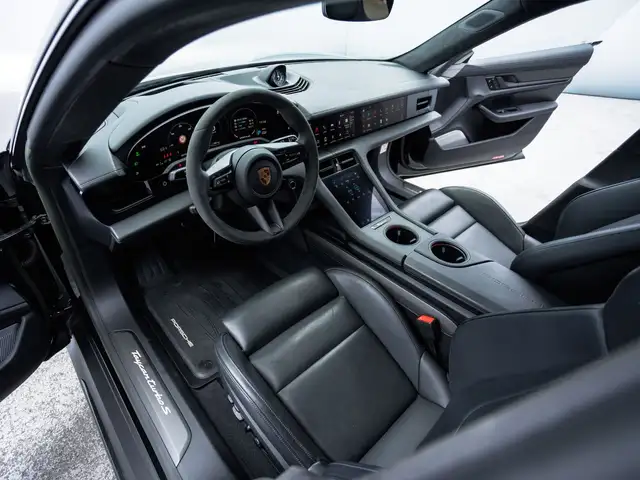 Porsche Taycan Turbo S Sport Turismo Ansicht 6