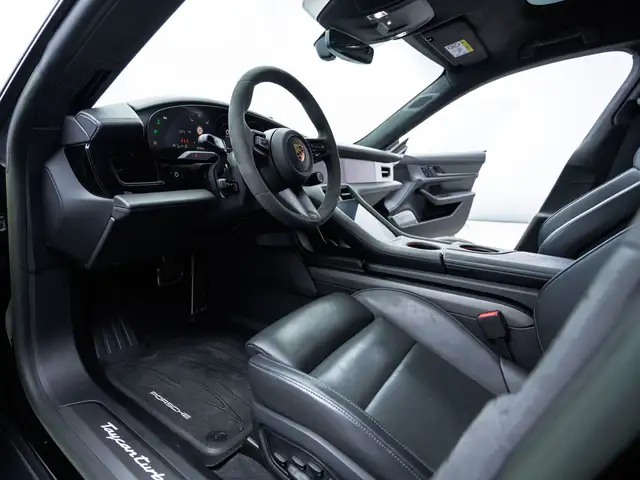 Porsche Taycan Turbo S Sport Turismo Ansicht 18