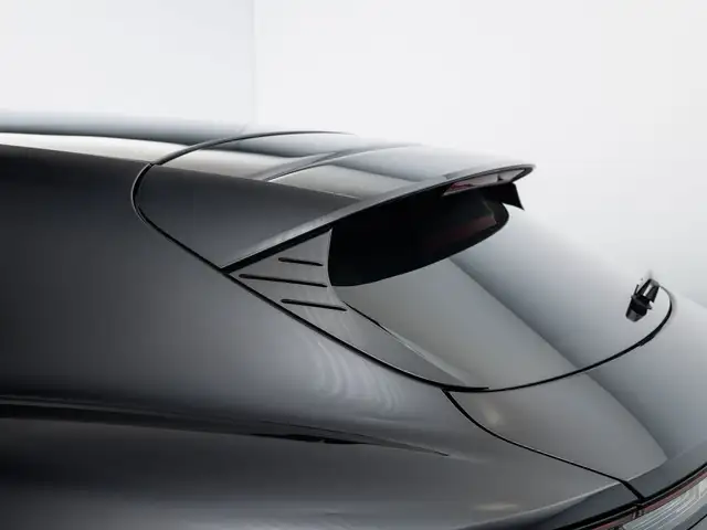 Porsche Taycan Turbo S Sport Turismo Ansicht 50