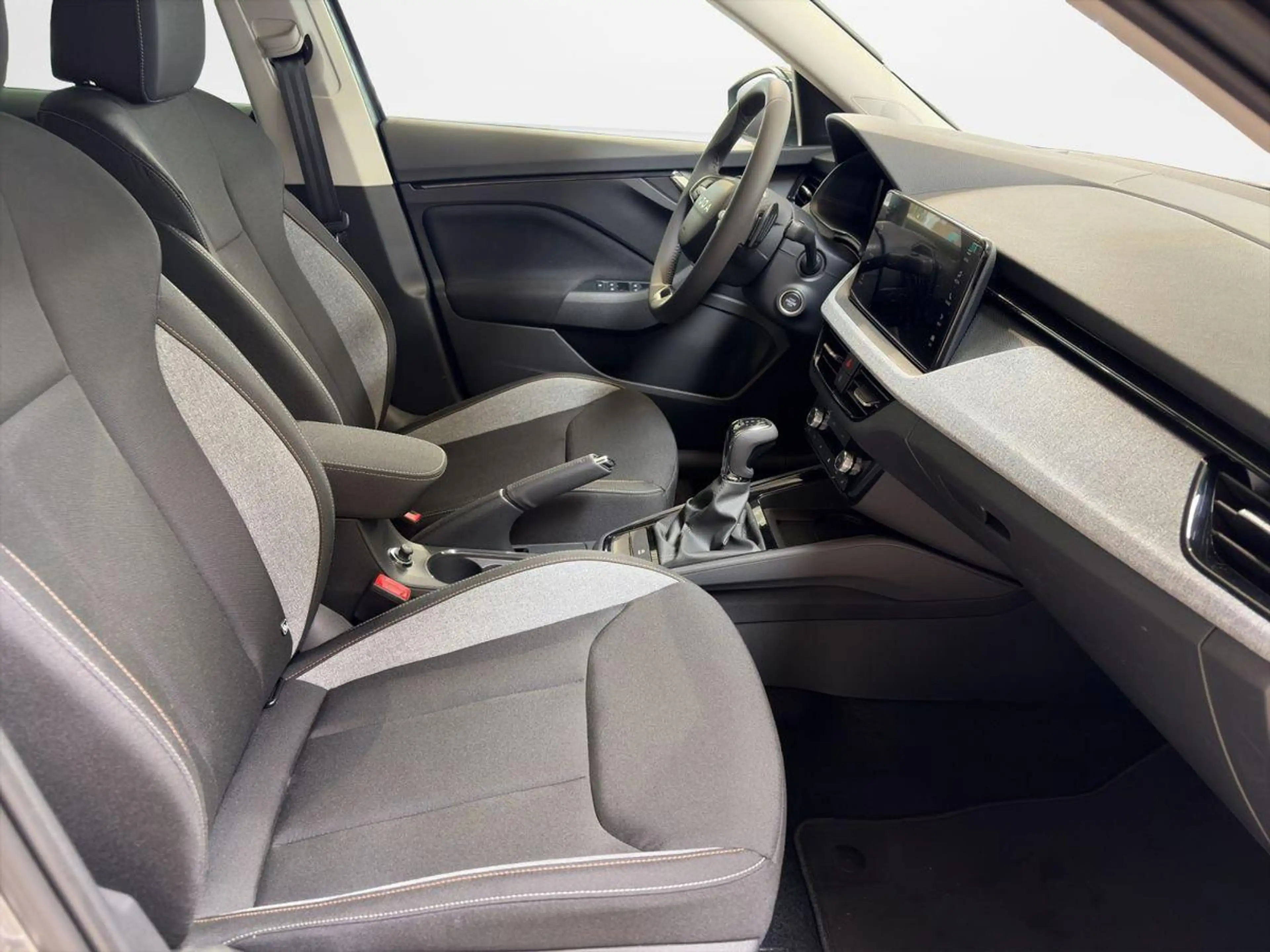 Skoda Kamiq Balance 1,0 TSI 7-Gang DSG AHK NAVI — photo 7