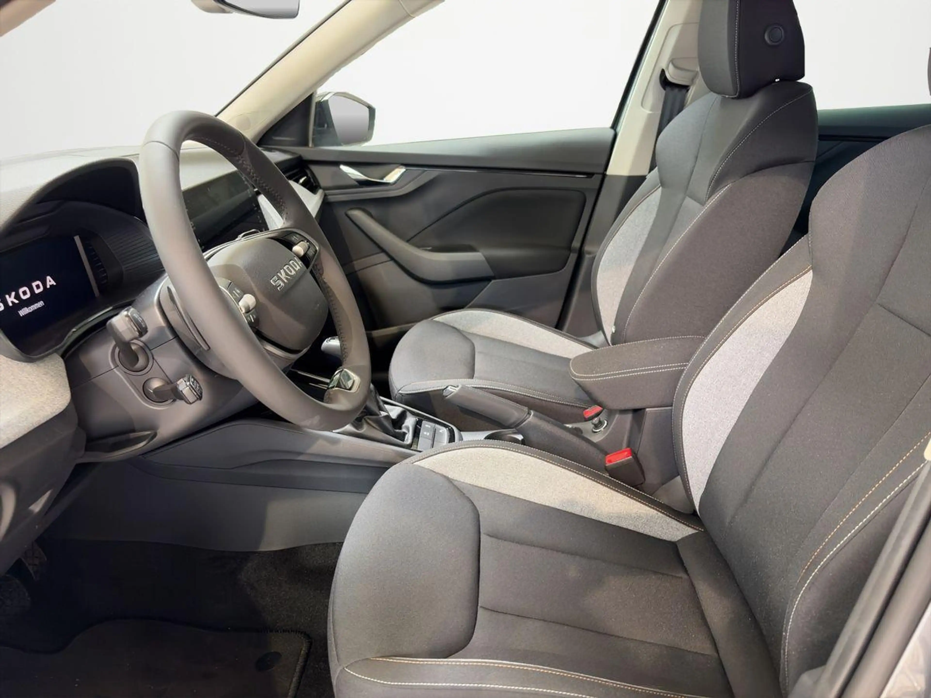 Skoda Kamiq Balance 1,0 TSI 7-Gang DSG AHK NAVI — photo 11