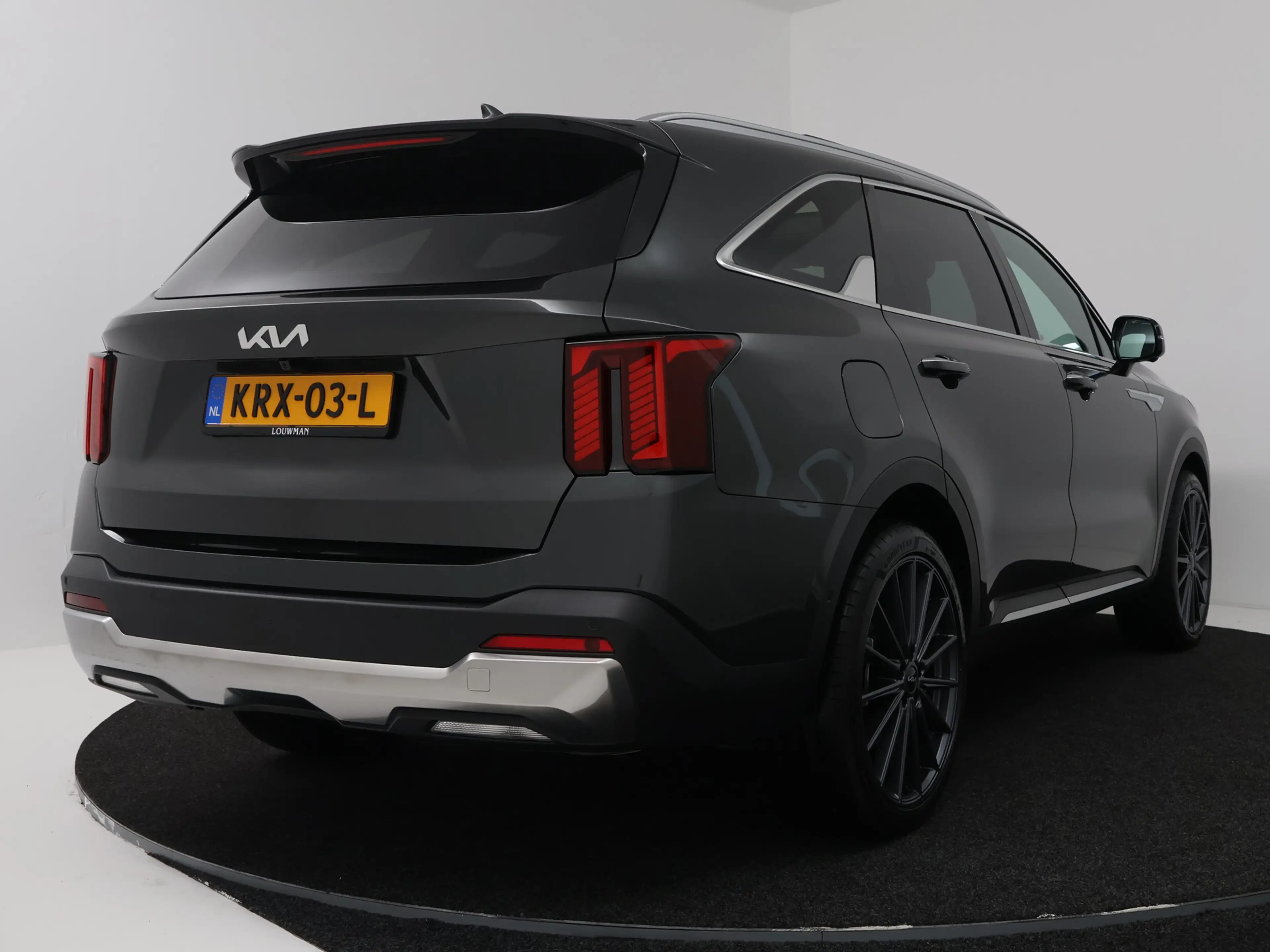 Kia Sorento 1.6 T-GDi Plug-in Hybrid 4WD ExecutiveLine 7p | Co — photo 2