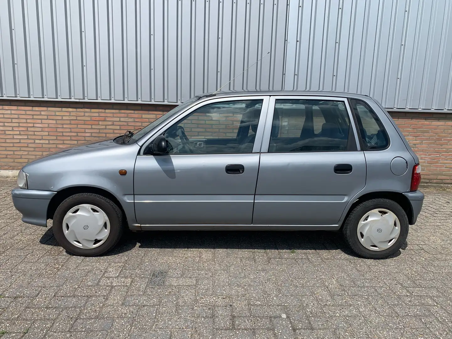 Suzuki Alto Alto 1.0-16V Automaat /4 Deurs/ APK Šedá - 1