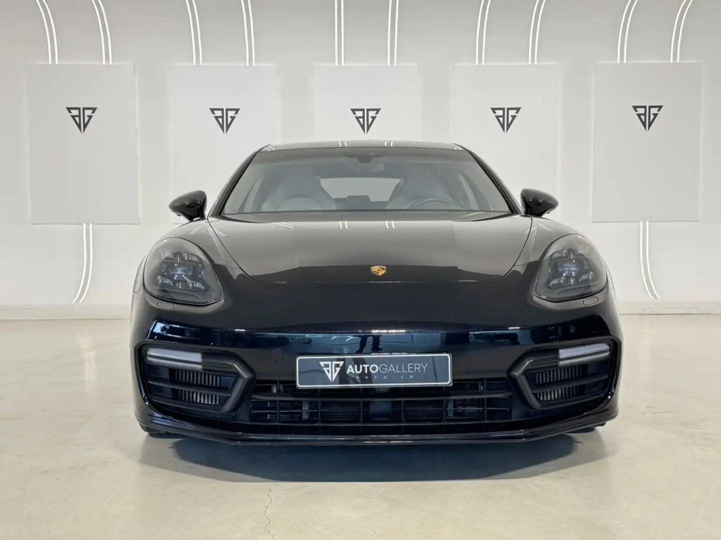 Porsche Panamera Turbo S e-Hybrid Sport Turismo Fekete - 2
