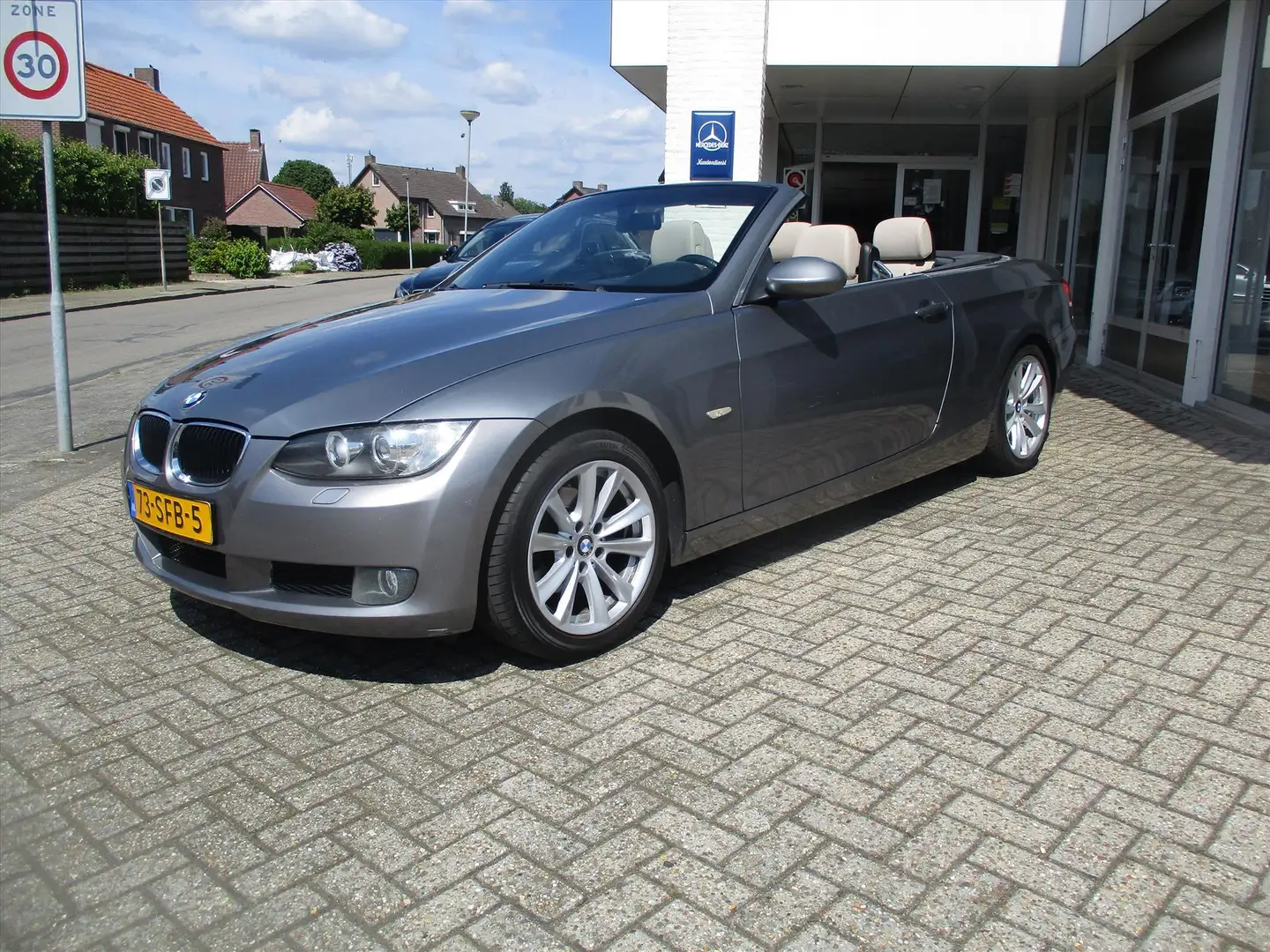 BMW 320 3-Serie (e90) 2.0 I CABRIO 125KW Executive / Leder Grijs - 2