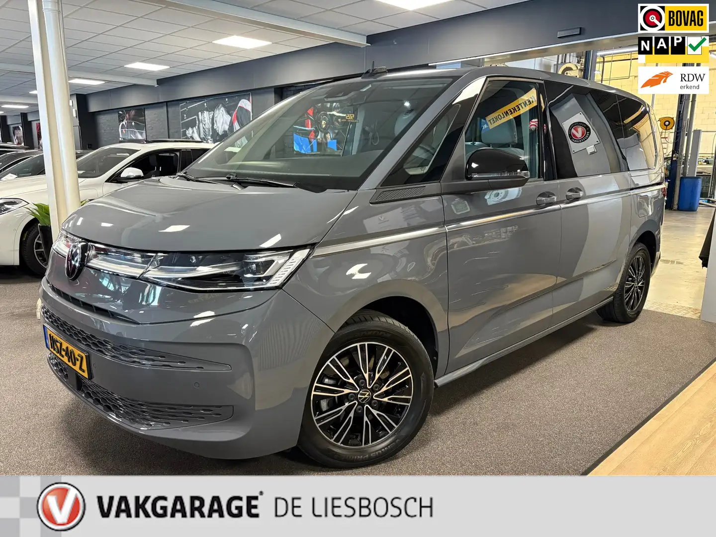 Volkswagen 1.4 eHybrid L1H1 Style,pano,leer,trekhaak,7 persoo Gris - 1