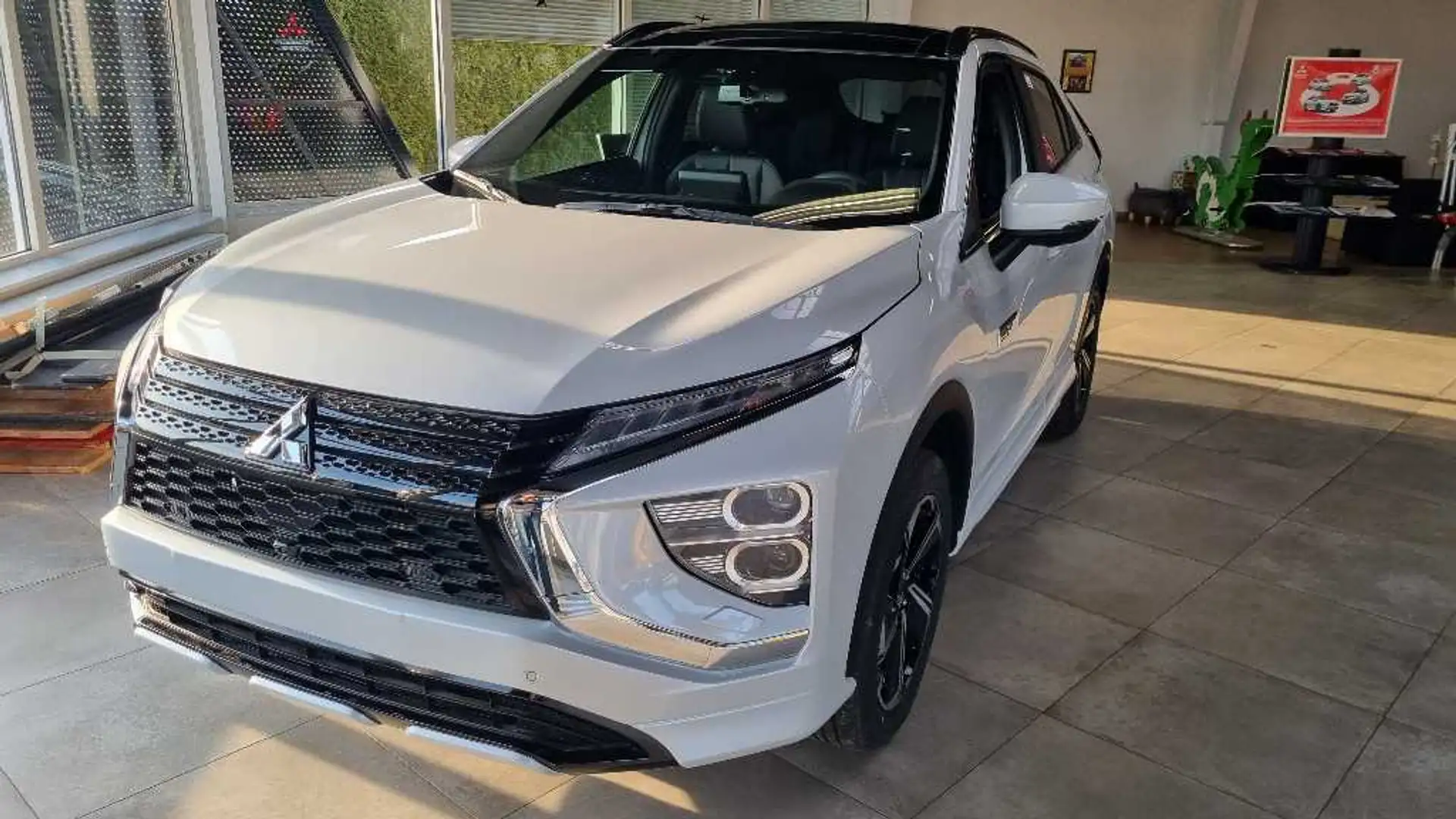 Mitsubishi Eclipse Cross Plug-in Hybrid TOP 2.4 4WD,Leder Weiß - 2
