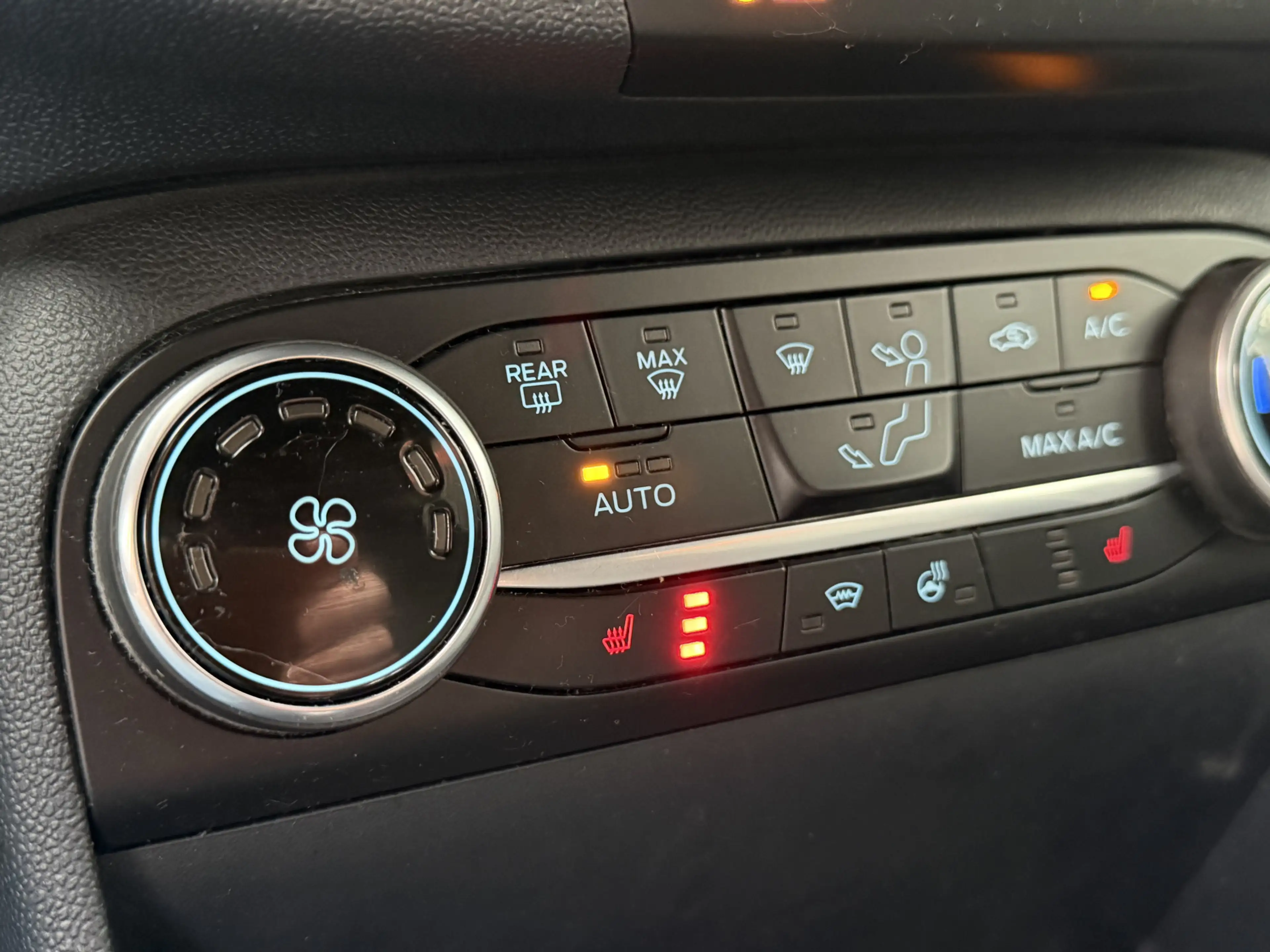 Ford Fiesta 1.0 EcoBoost ST-Line X | STOEL/ STUURVERW. | TREKH — photo 14