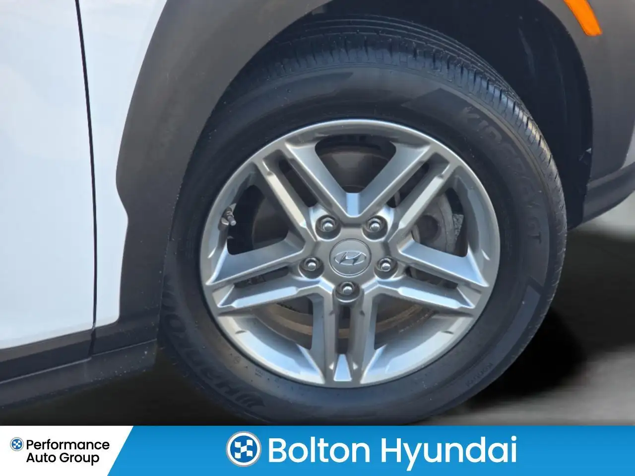 Hyundai KONA снимка Hyundai KONA