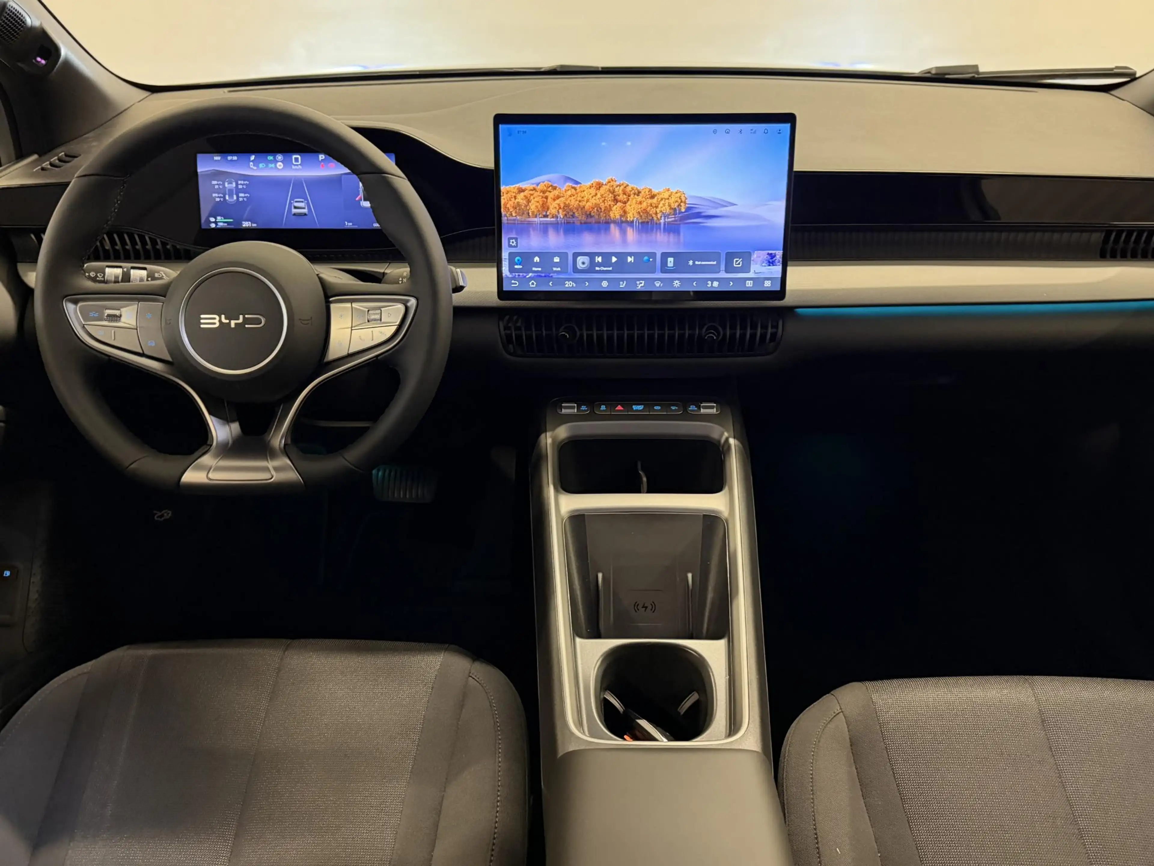 BYD Dolphin G DM-i Boost | € 1.000,- introductievoordeel! | BYD — photo 3