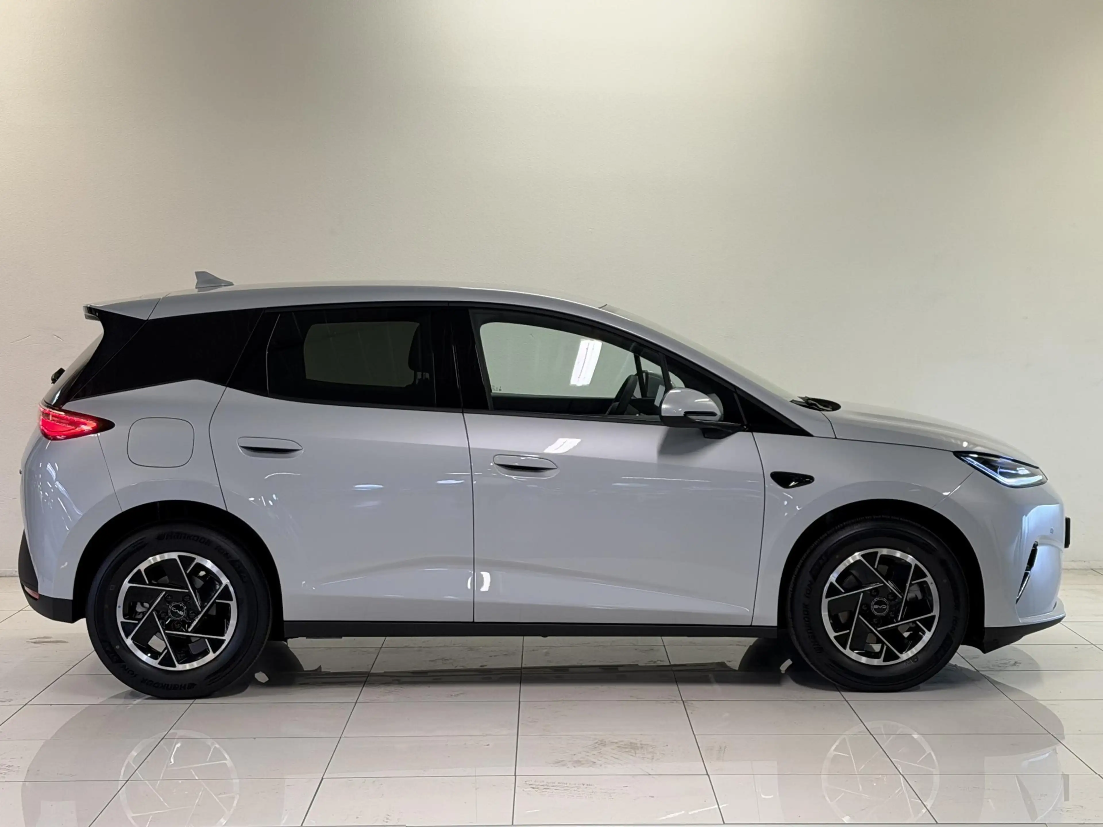 BYD Dolphin G DM-i Boost | € 1.000,- introductievoordeel! | BYD — photo 16