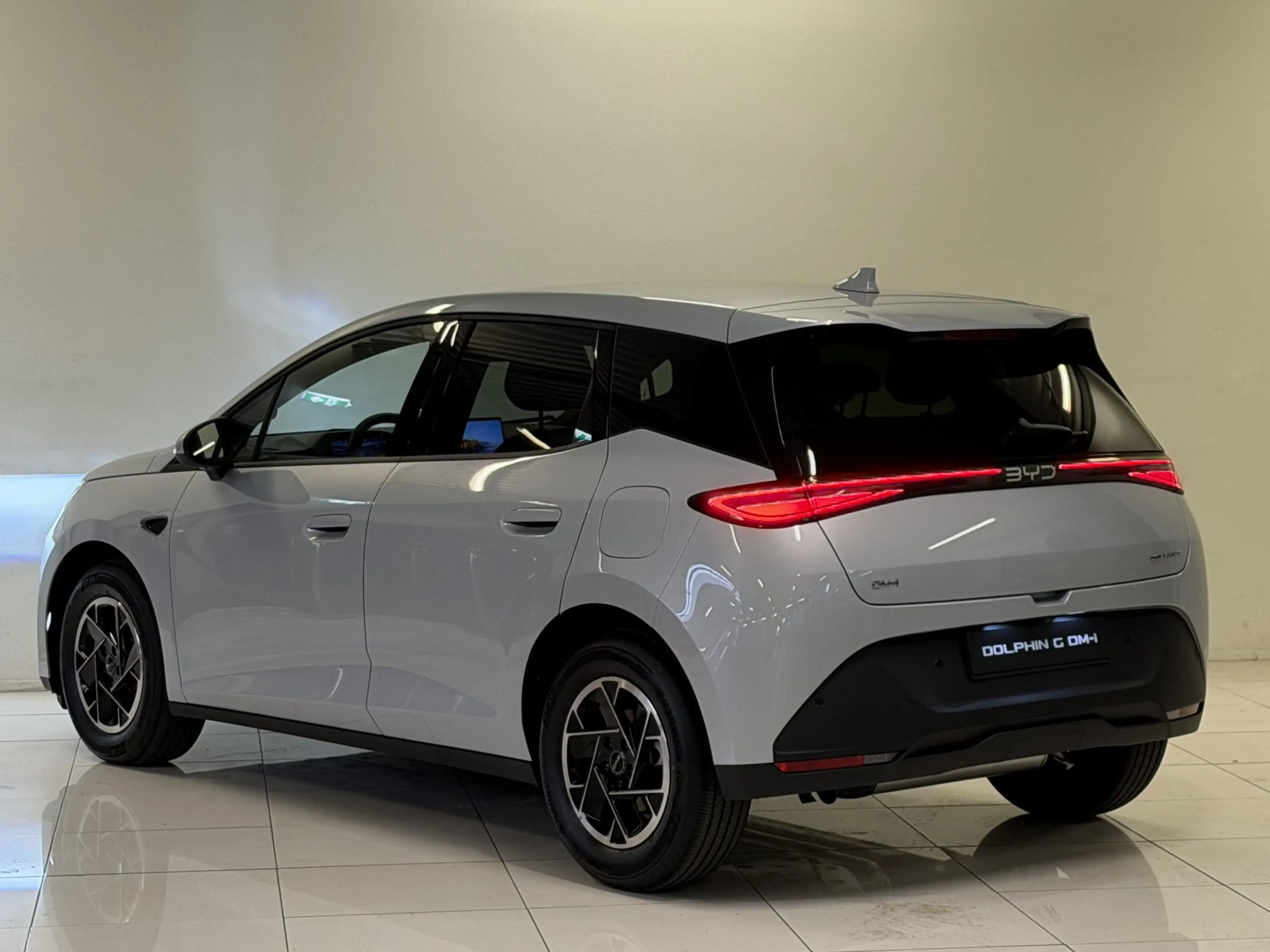 BYD Dolphin G DM-i Boost | € 1.000,- introductievoordeel! | BYD — photo 6