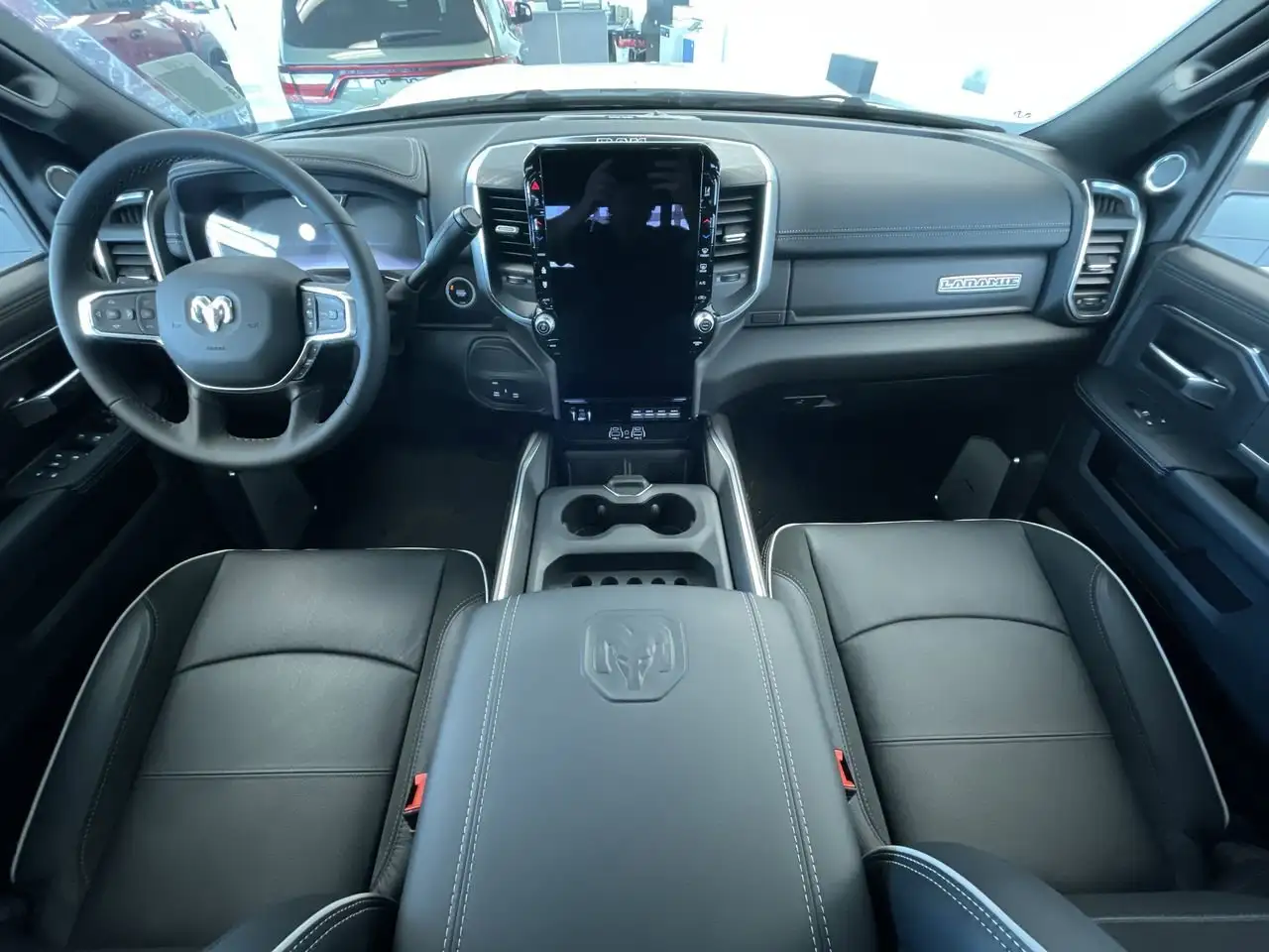RAM 3500 снимка RAM 3500