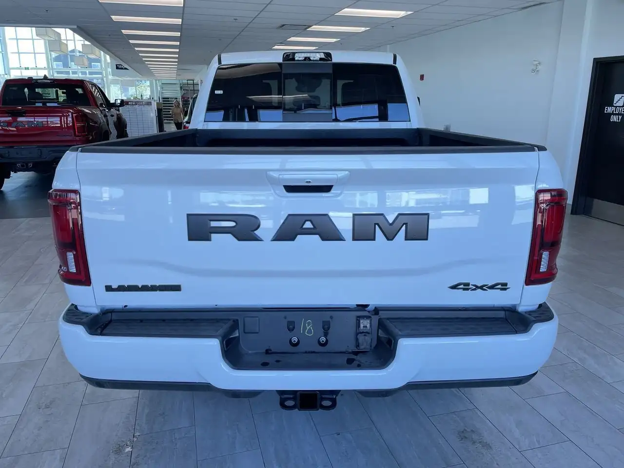RAM 3500 снимка RAM 3500