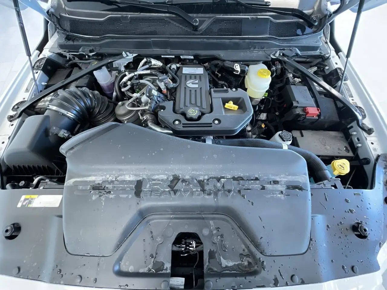 RAM 3500 снимка RAM 3500