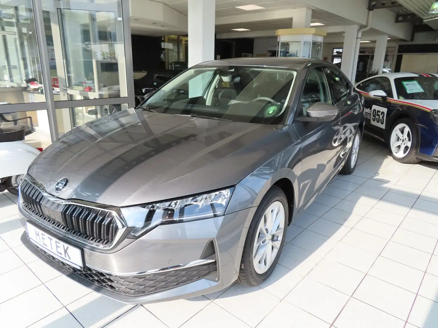 Skoda Octavia Lim. 2.0 TDI  Selection LED SHZ Grau - 1