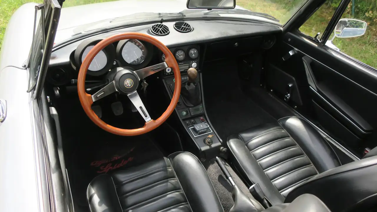 Alfa Romeo Spider 1.6, foto 11