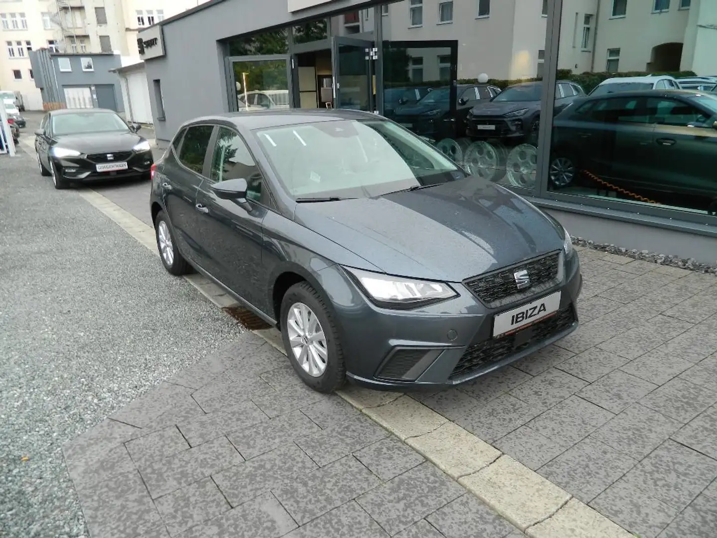 SEAT Ibiza Style Ibiza Road Edition 1.0 TSI 85 kW (116 PS) 6- Gris - 1