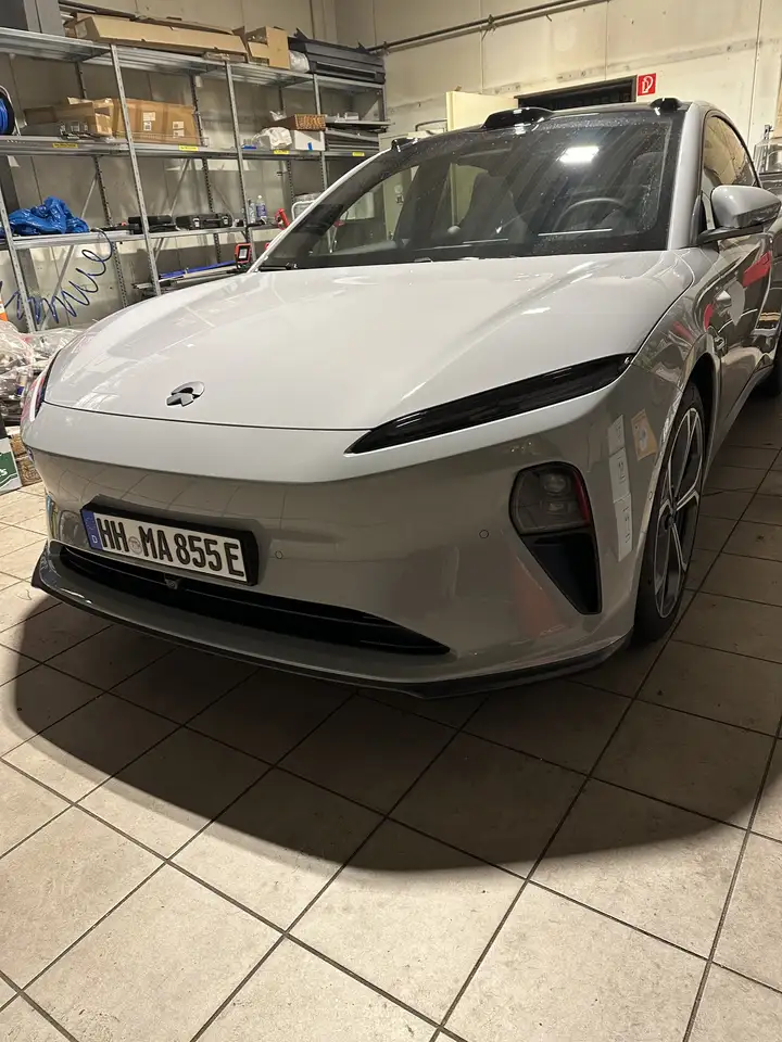 NIO ET5