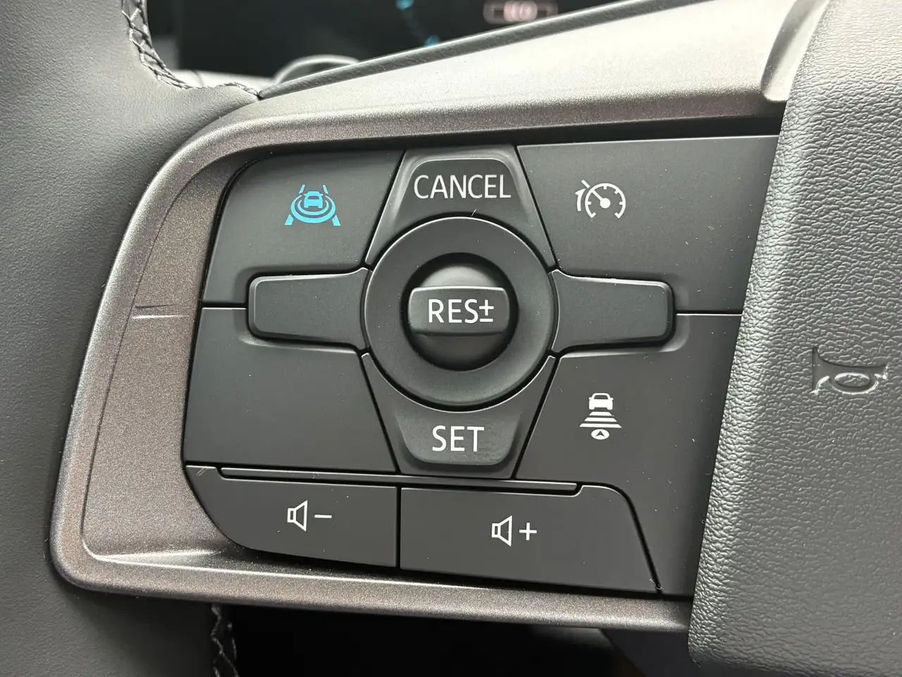 Nissan Leaf 2026 — фото 14