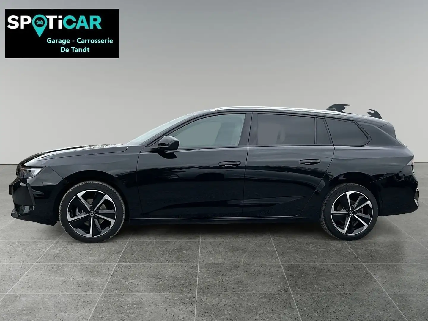 Opel Astra Elegance 1.2 Benzine 110 pk Nieuw Model - 2