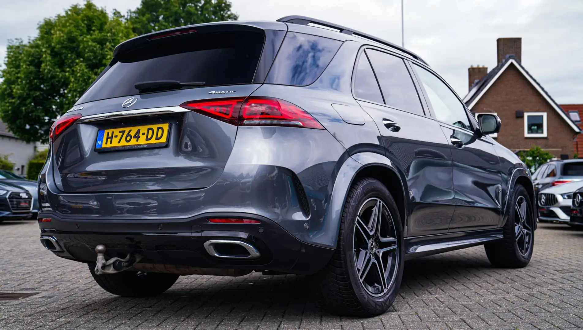 Mercedes-Benz GLE 450 4MATIC Premium Plus 7p | AMG | Burmester Sound | P Grijs - 2