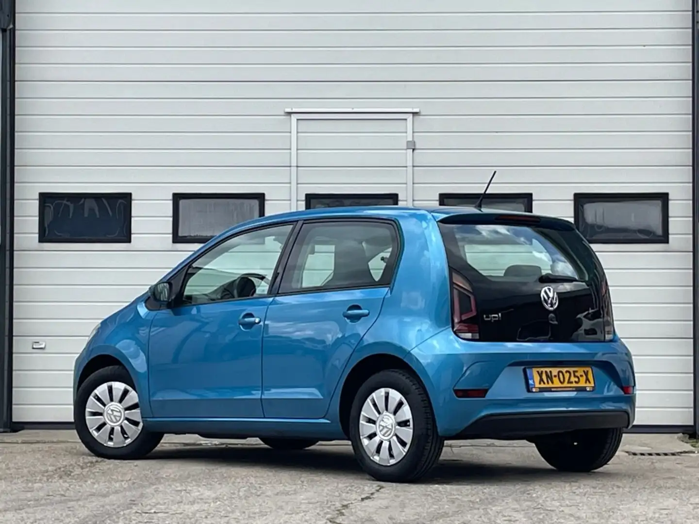 Volkswagen up! 1.0 BMT MOVE UP! AIRCO/CRUISE/CAMERA/BLUETOOTH/USB Blauw - 2