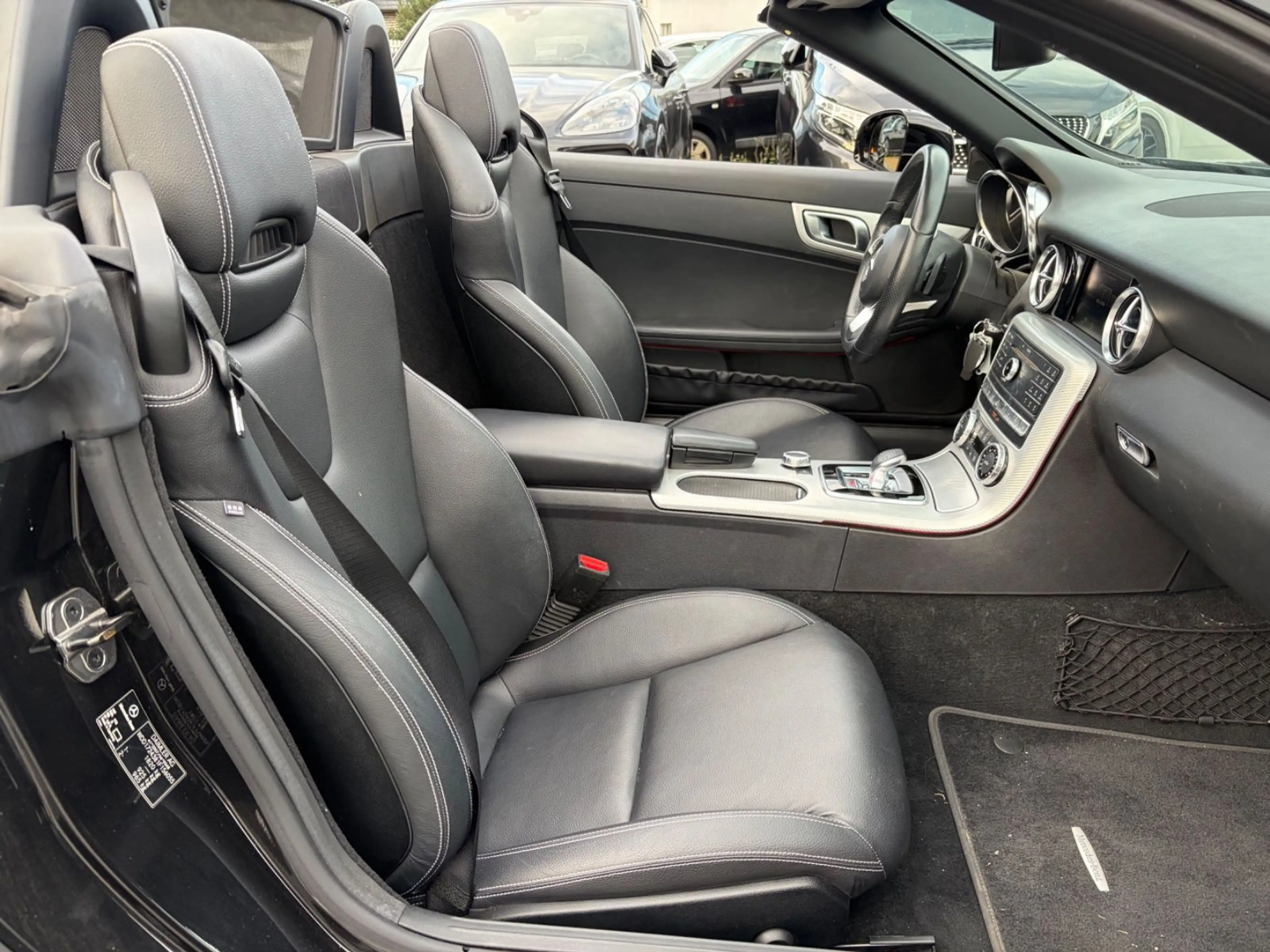 Mercedes-Benz SLC 300 Roadster 2.Hand / LED / HU & Insp.NEU — photo 12