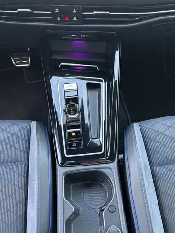 Volkswagen Golf view 13