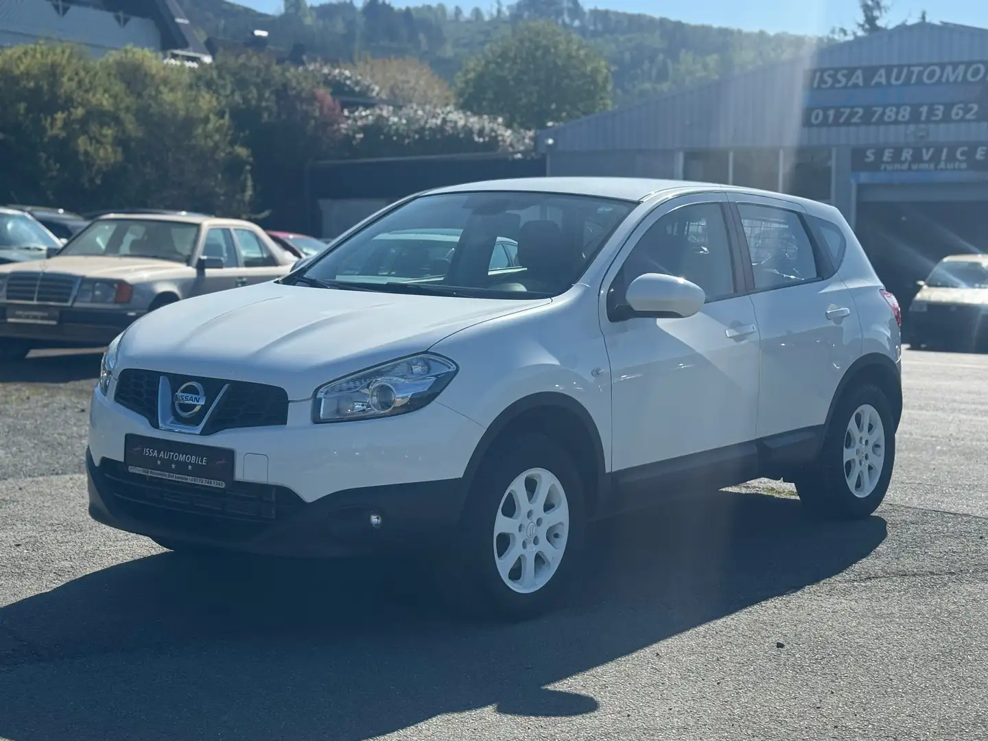 Nissan Qashqai Tekna 4x4/Euro5/Klimaaut/AHK/ Weiß - 2