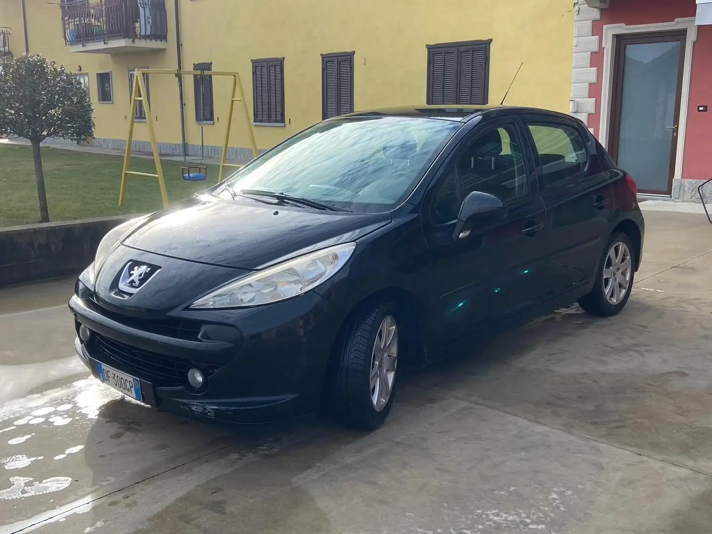Peugeot 207 207 5p 1.6 hdi 16v XS 110cv fap Nero - 1