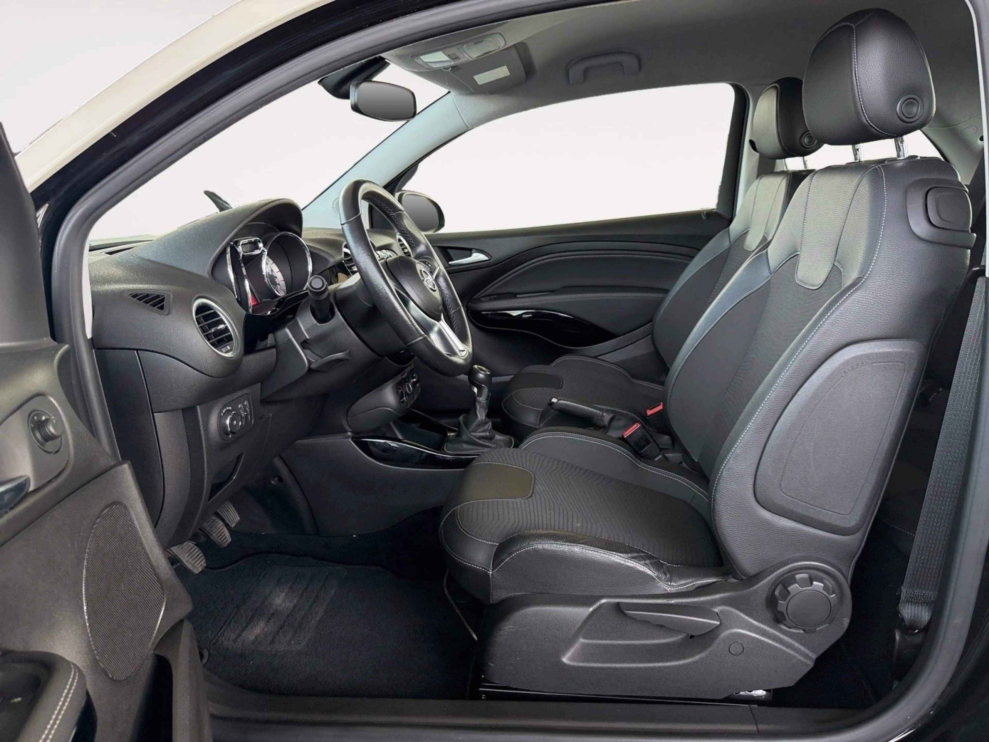 Opel Adam 1.4 120 Jahre CarPlay PDC Sitzh. DAB BT — photo 9