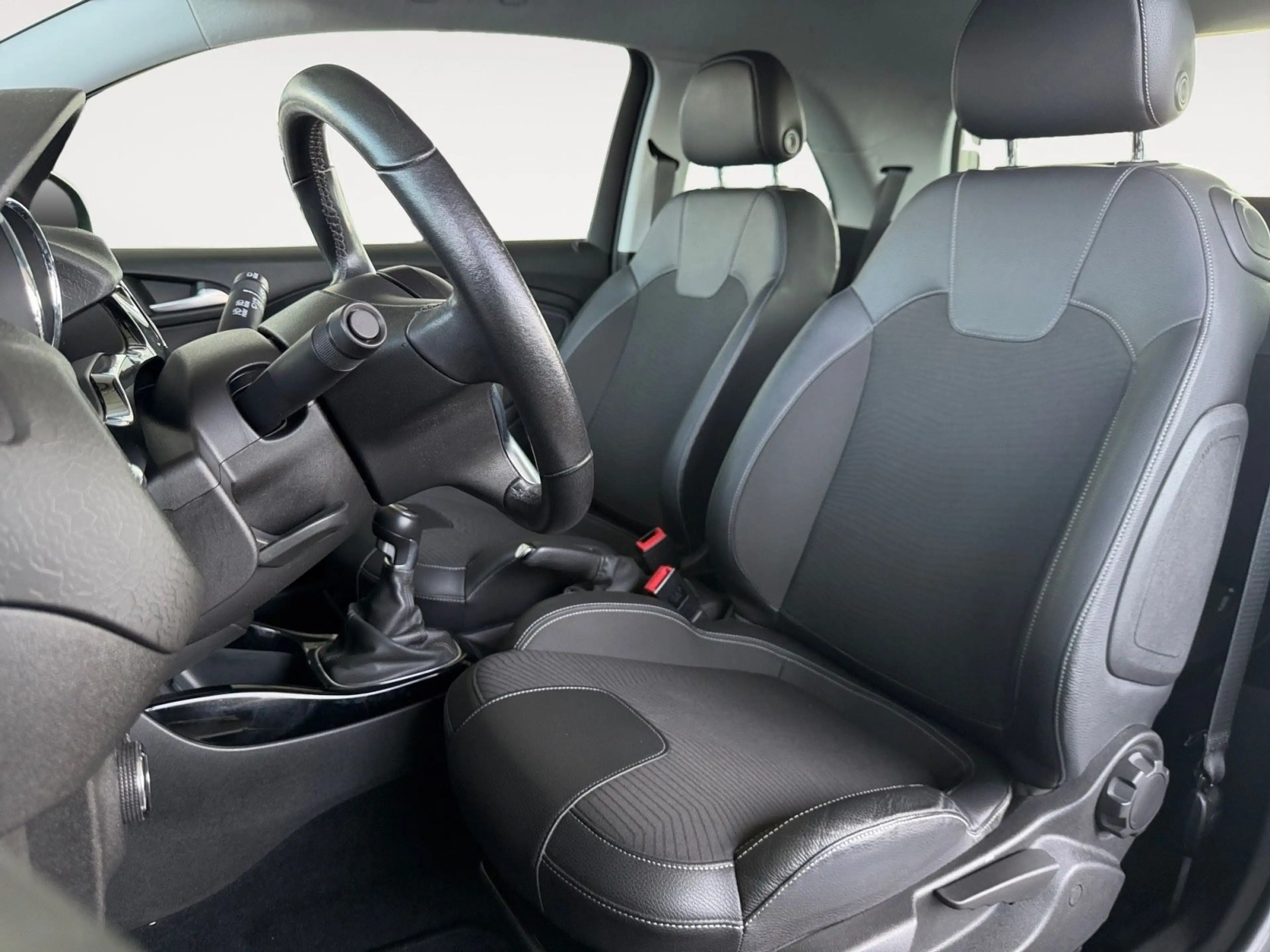 Opel Adam 1.4 120 Jahre CarPlay PDC Sitzh. DAB BT — photo 11