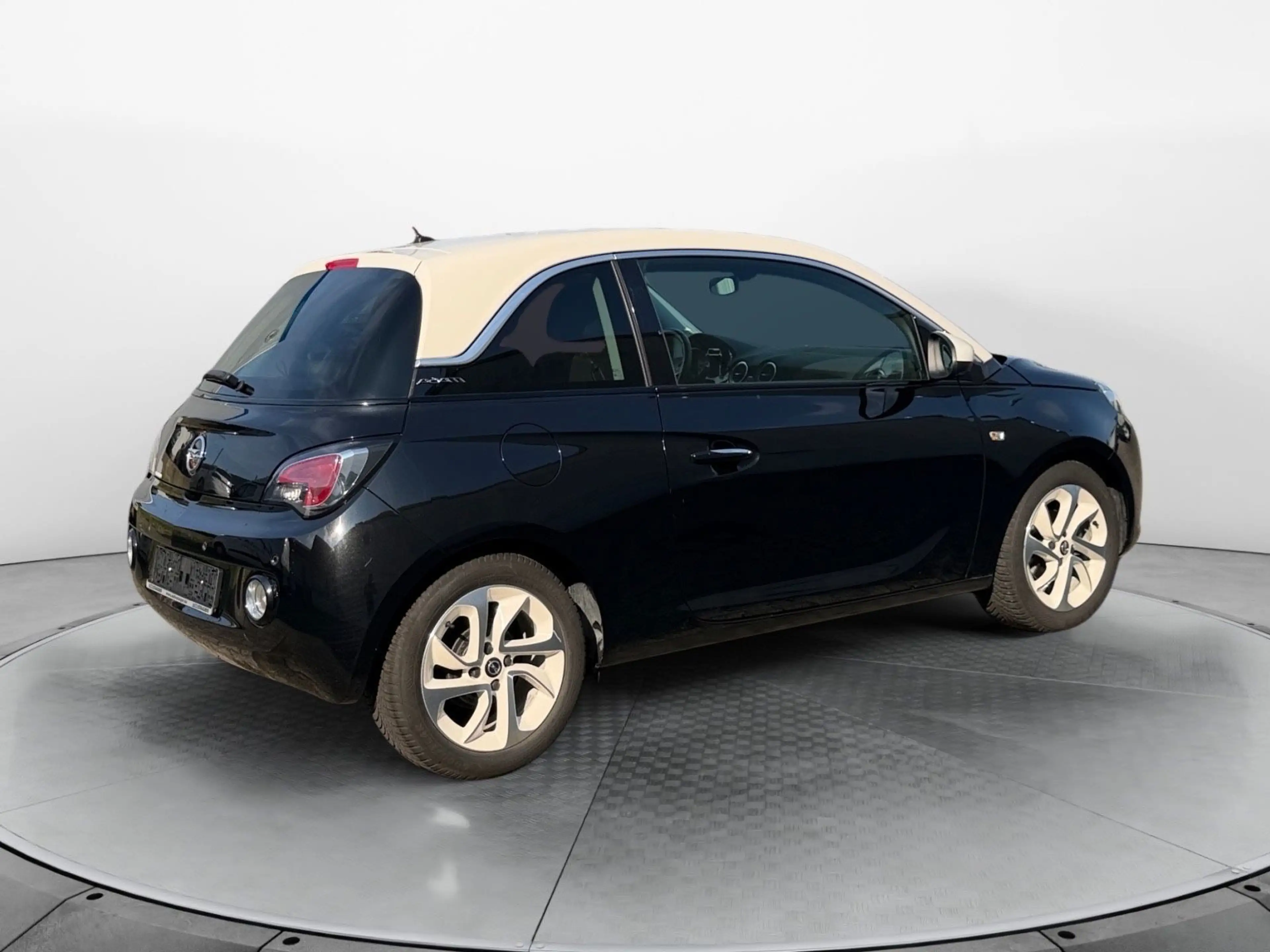 Opel Adam 1.4 120 Jahre CarPlay PDC Sitzh. DAB BT — photo 5