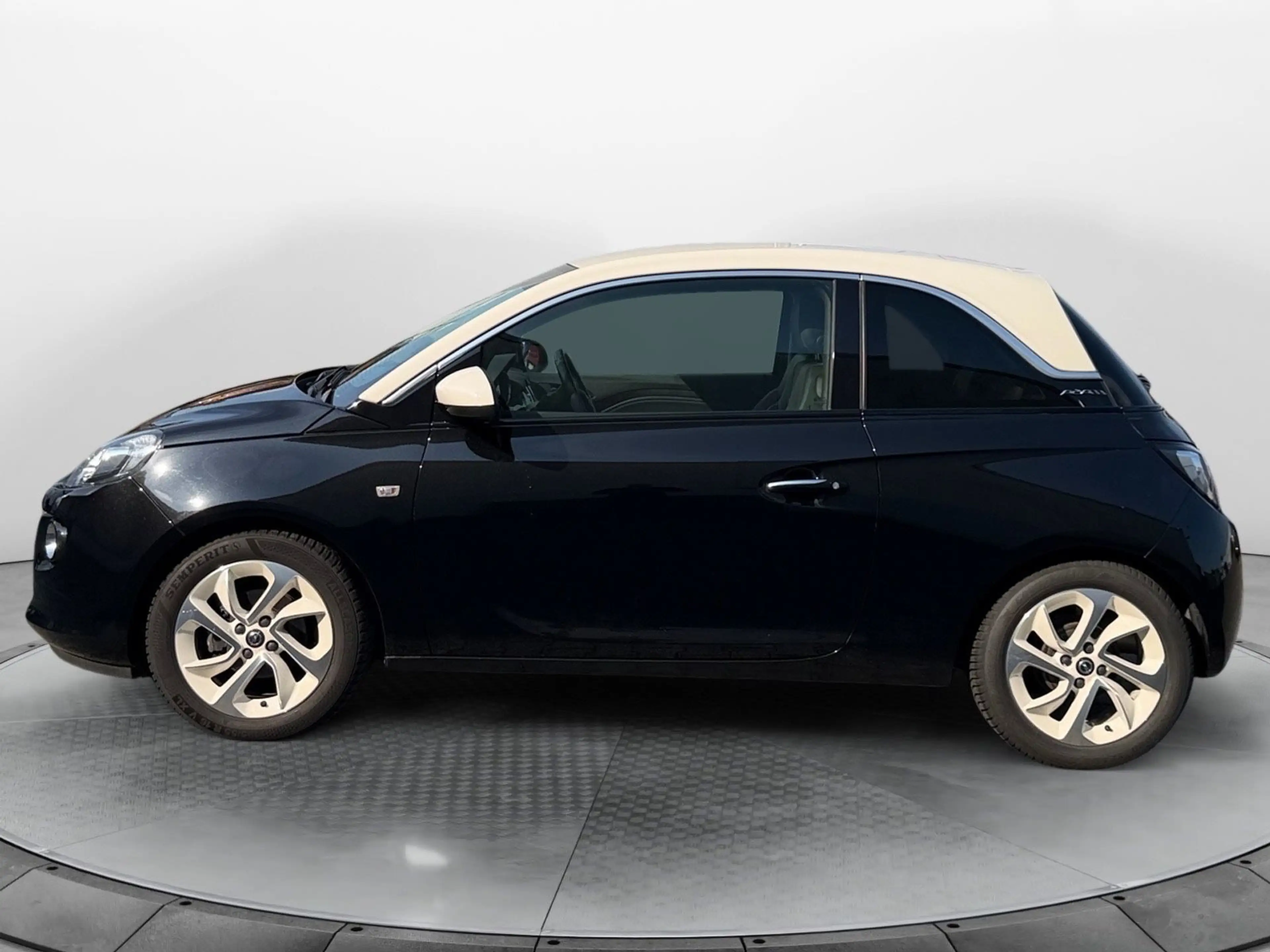 Opel Adam 1.4 120 Jahre CarPlay PDC Sitzh. DAB BT — photo 2