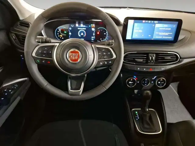 Fiat Tipo 1.5 HYBRID CROSS