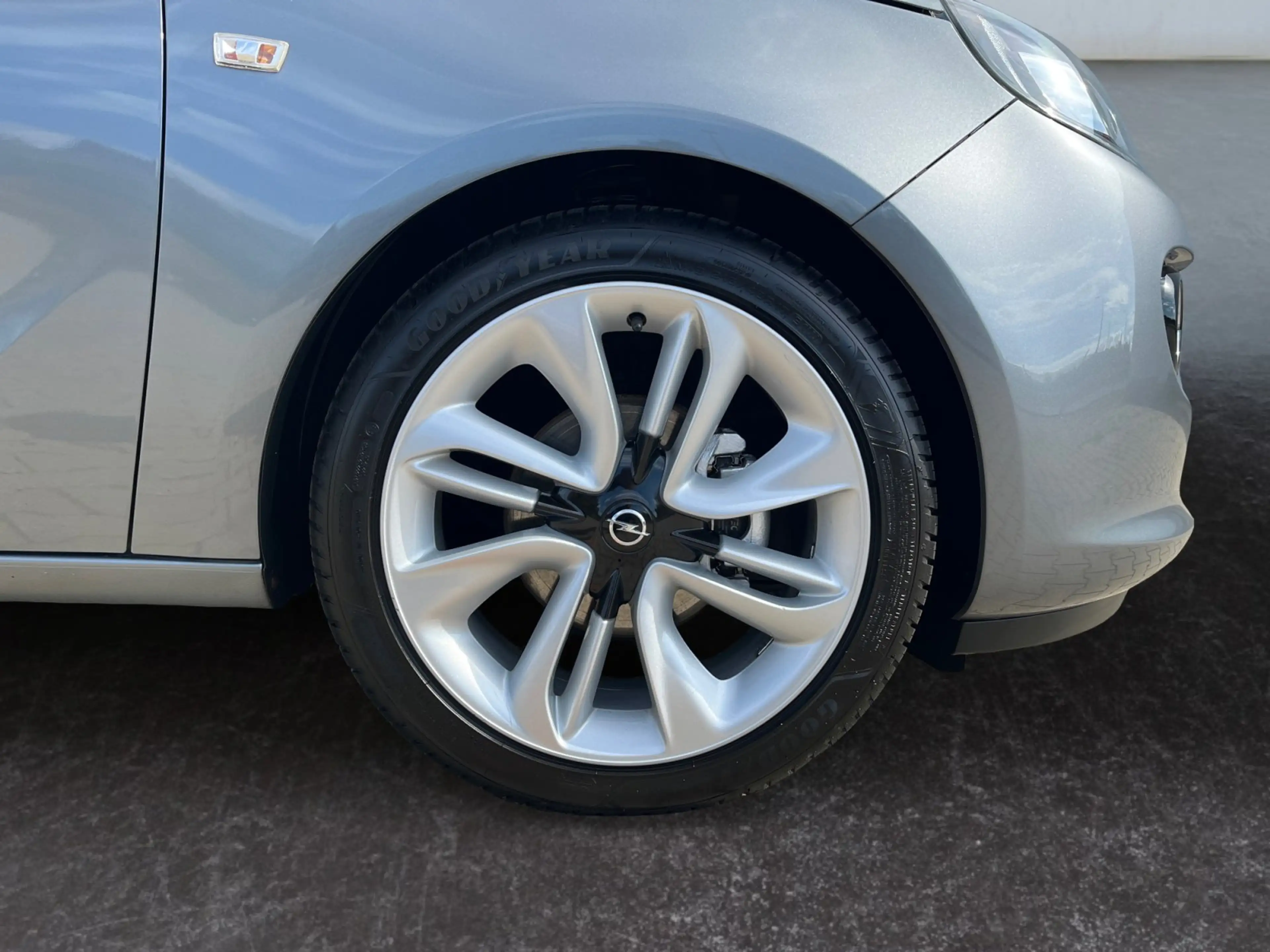 Opel Adam Slam 1.4 Tempomat Klimaautomatik Isofix — photo 15