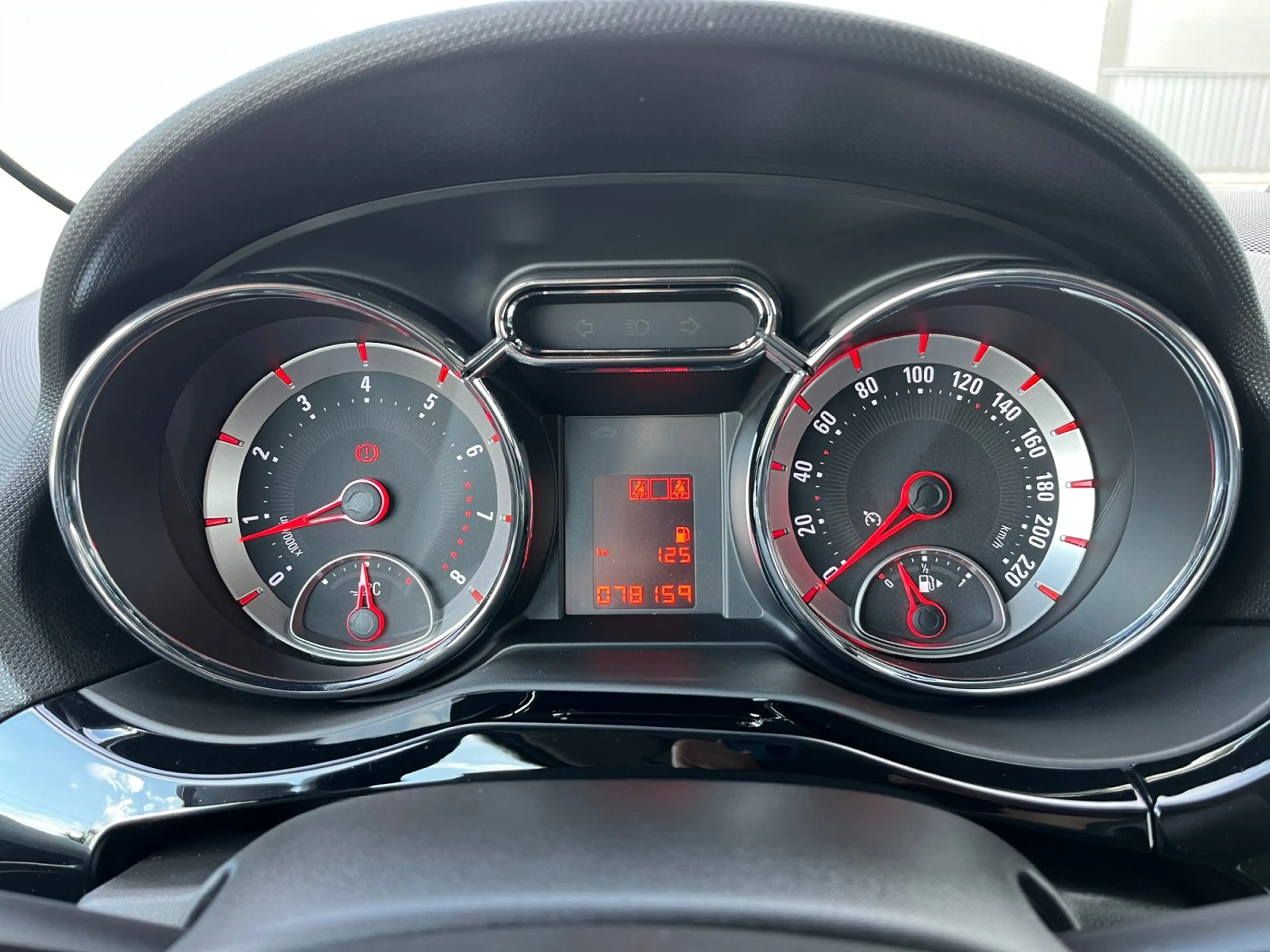 Opel Adam Slam 1.4 Tempomat Klimaautomatik Isofix — photo 12
