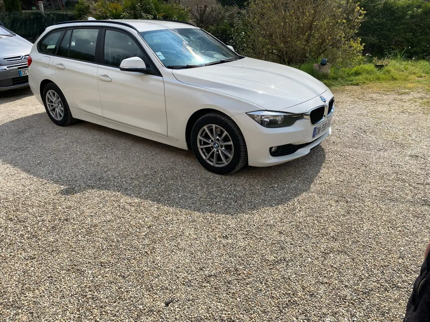 BMW 318 Touring 318d xDrive 143 ch Modern - 1