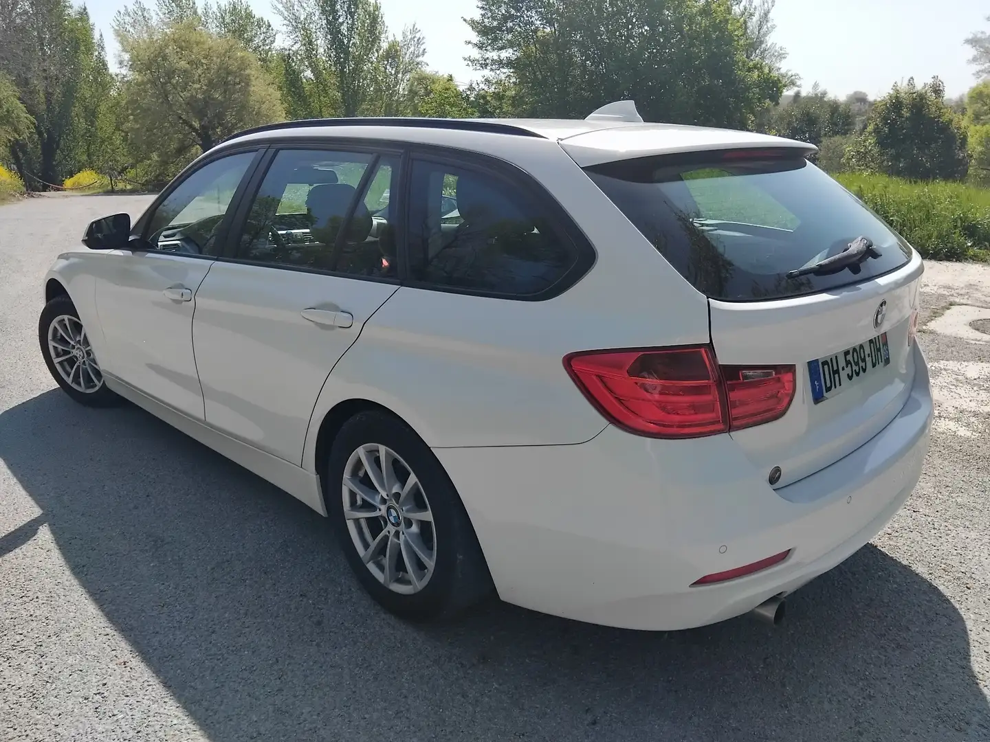 BMW 318 Touring 318d xDrive 143 ch Modern - 2