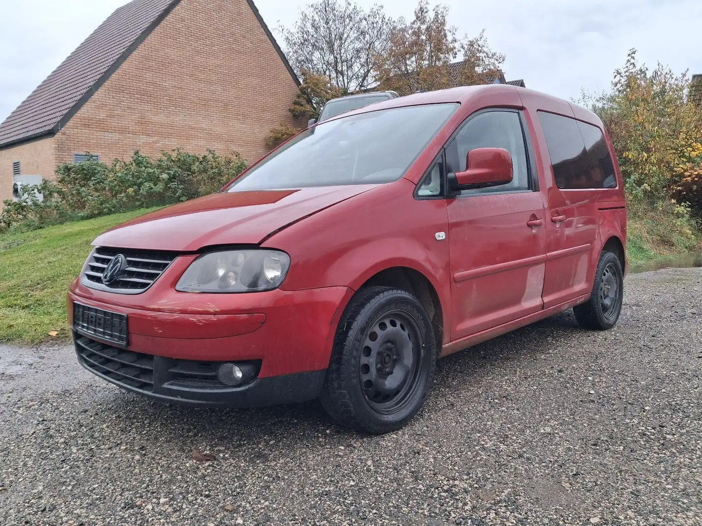 Volkswagen Caddy Life 1,6 Colour Concept Rot - 1