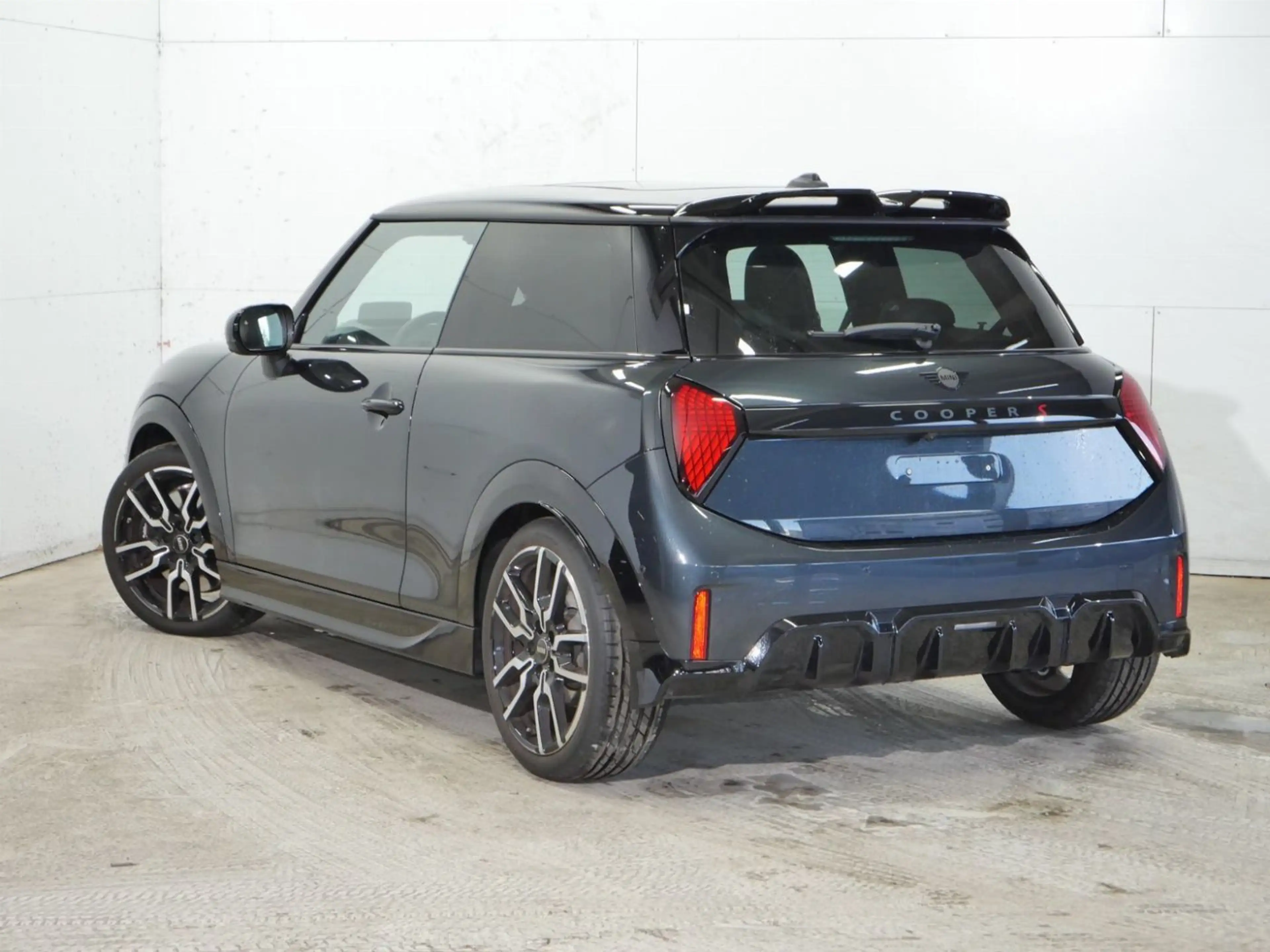 MINI Cooper S JCW-Trim/ACC/LED/PanoSD/SpurAss — photo 4