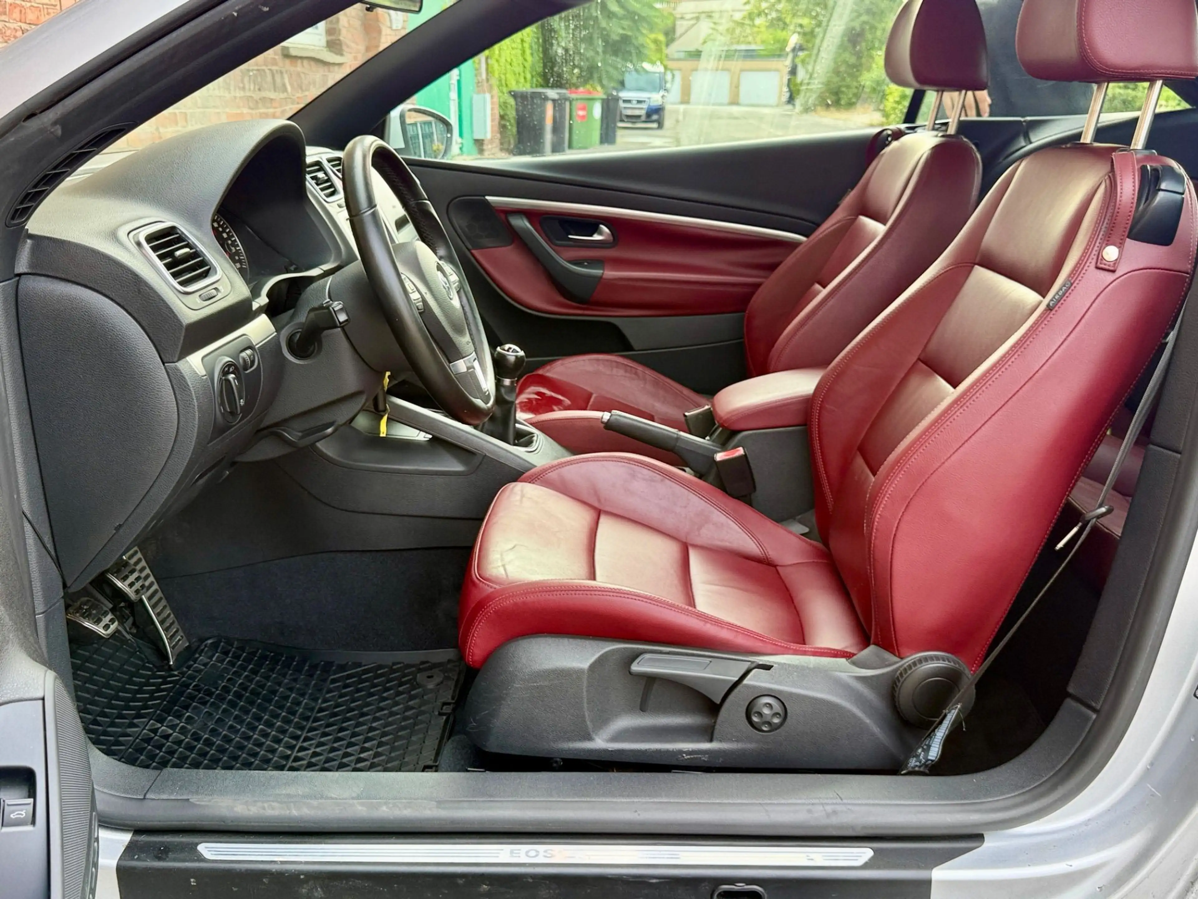 Volkswagen Eos 2,0 TDI *Sky Cabrio +Top Ausstattung Servicegepfl — photo 9