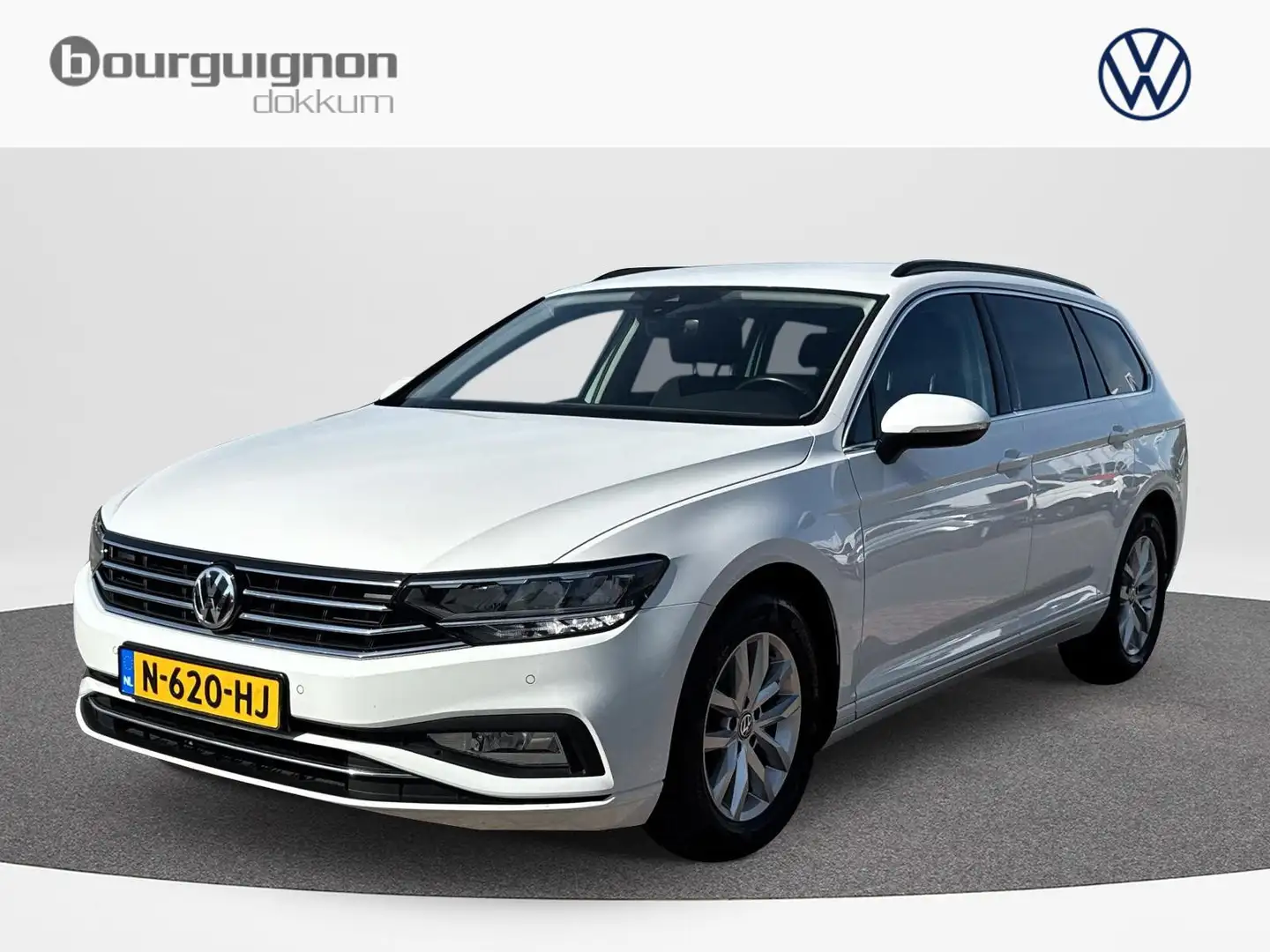 Volkswagen Passat Variant 1.5 TSI 150 pk Automaat | Navi | Clima | Trekhaak Blanc - 1