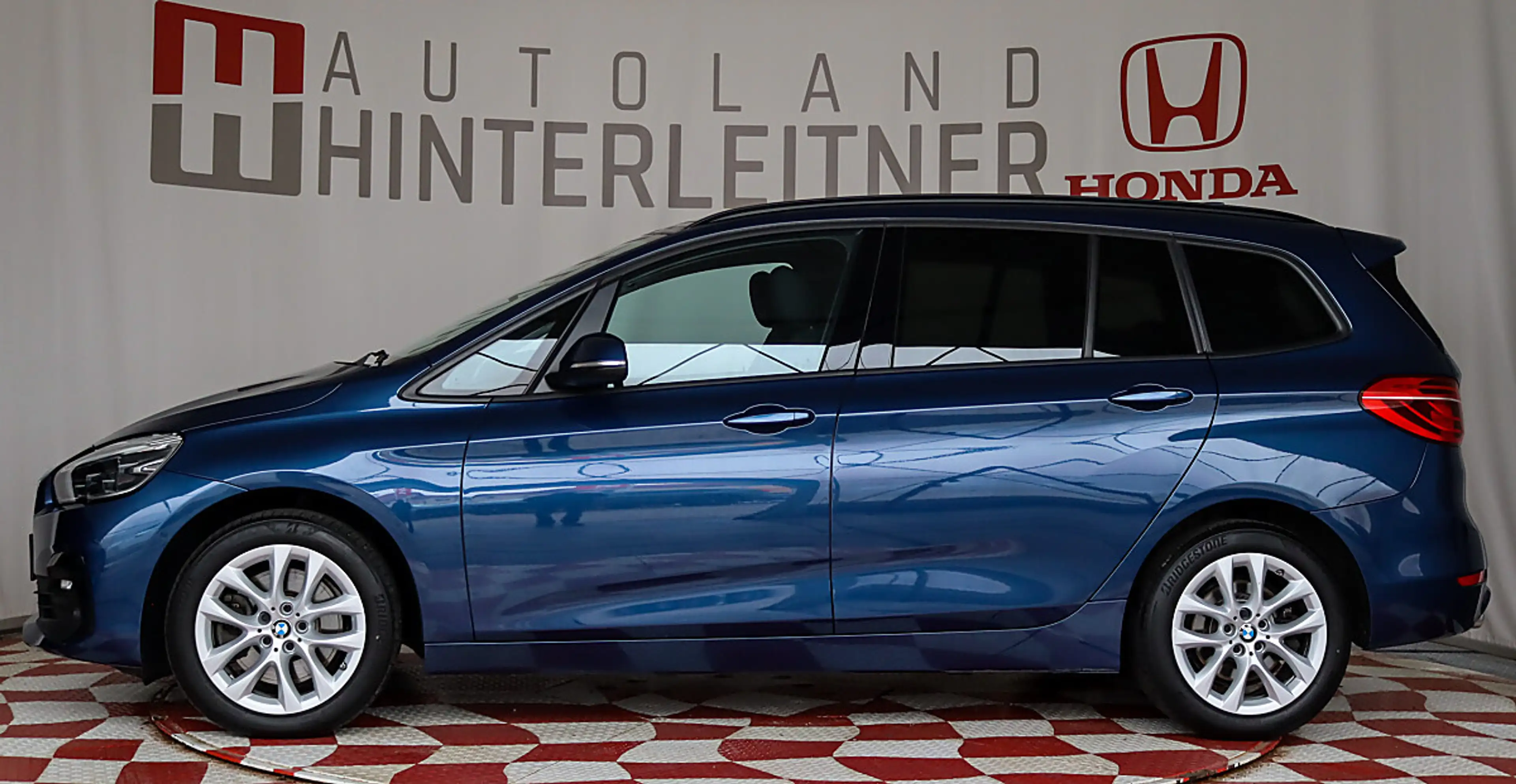 BMW 220 d Gran Tourer Advantage LED NAVI KAMERA — photo 9