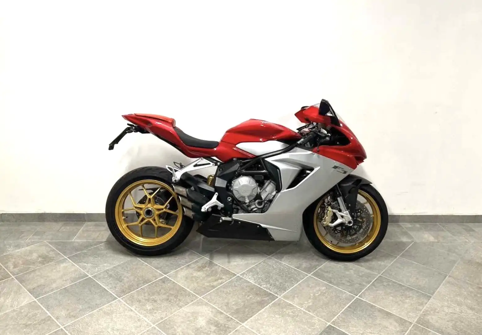 MV Agusta F3 675 EAS Kırmızı - 1