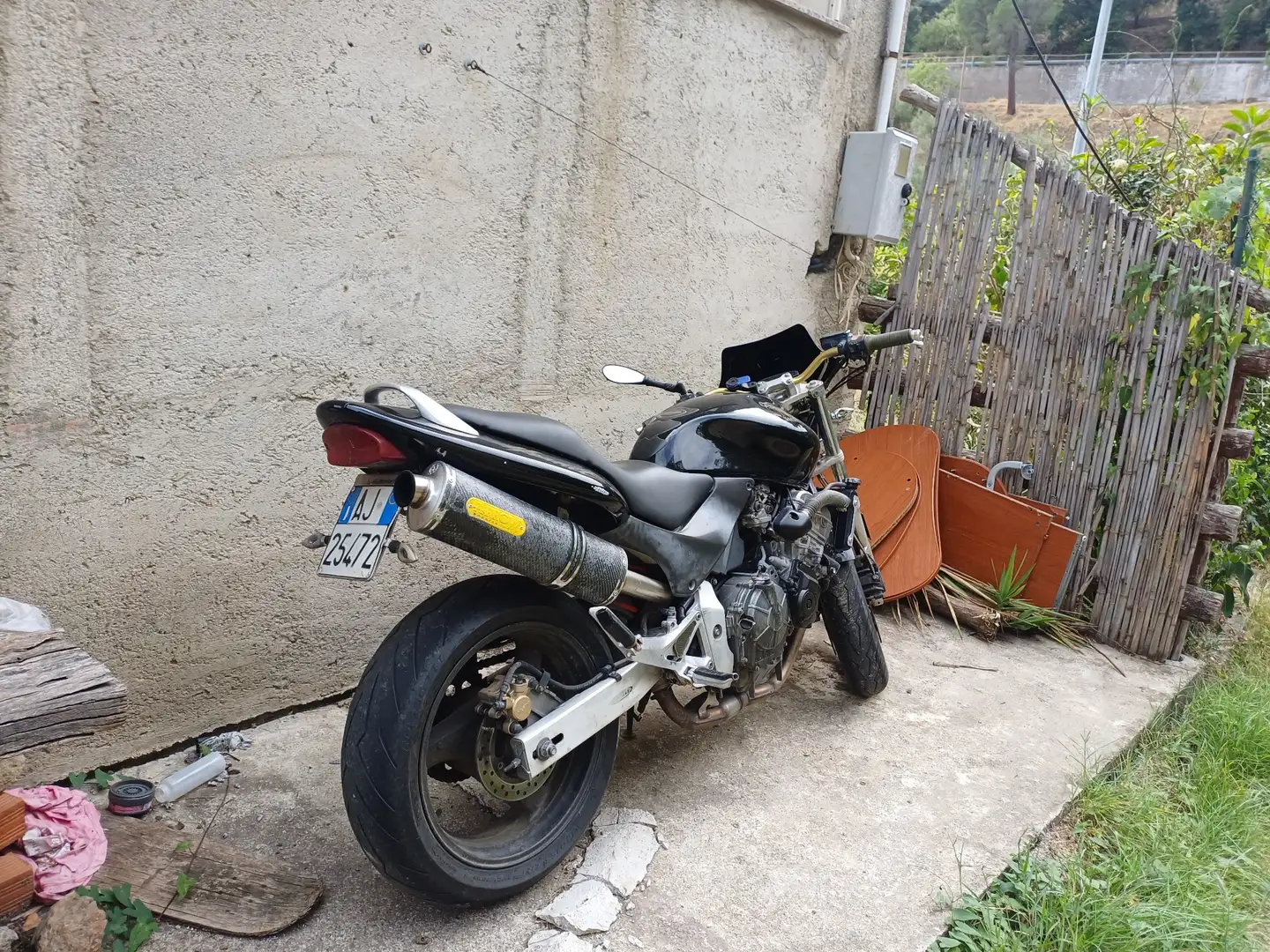 Honda Hornet Nero - 2