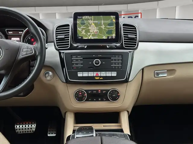 Mercedes-Benz Gle Class view 12