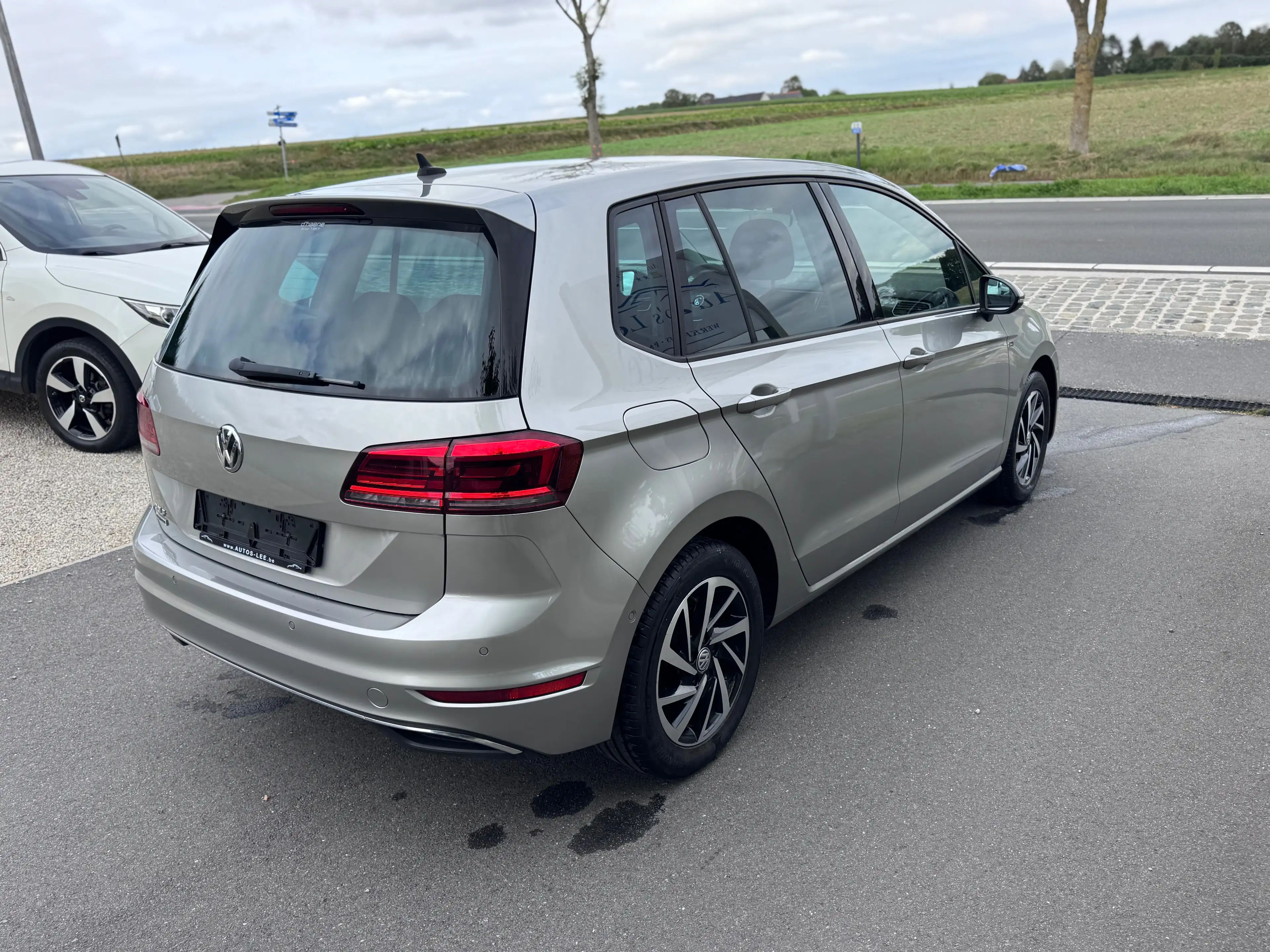 Volkswagen Golf Sportsvan Golf Sportsvan 1.0 TSI  DSG/ CarPlay/ Parkpilot/ Camera/ adaptieve cruisecontrol/ nieuwstaat/… — photo 4