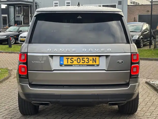 Land Rover Range Rover view 8
